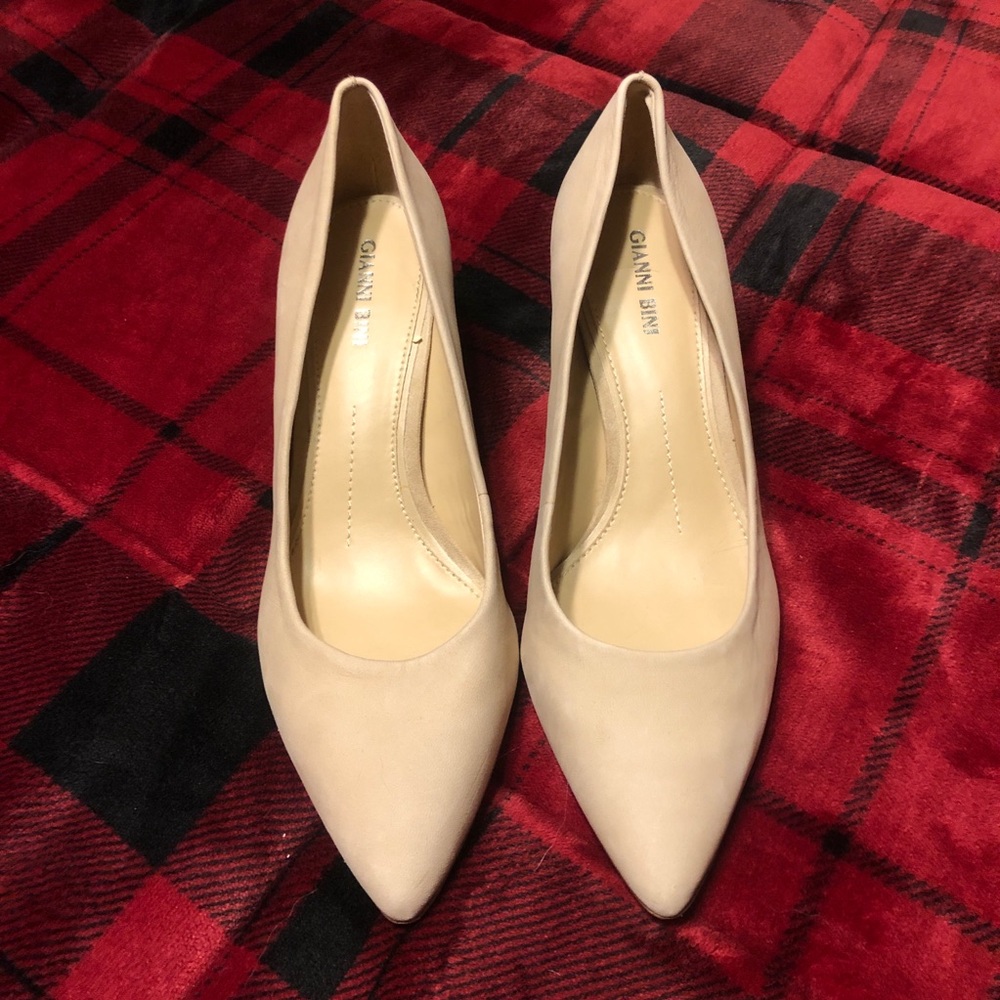 Gianni Bini nude pumps